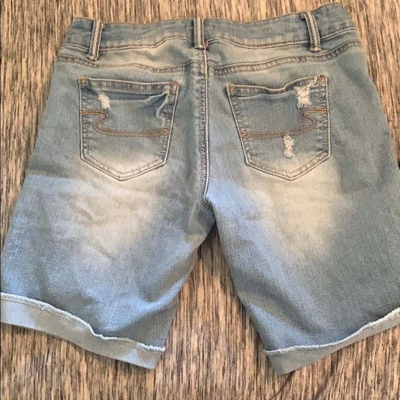 Mid shorts - Picture 2 of 2